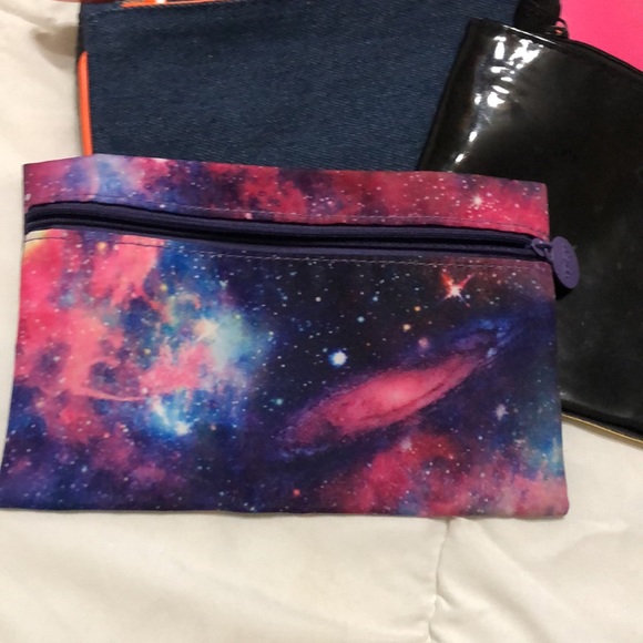 Ipsy Bundle of Make-Up Bags - Picture 4 of 15